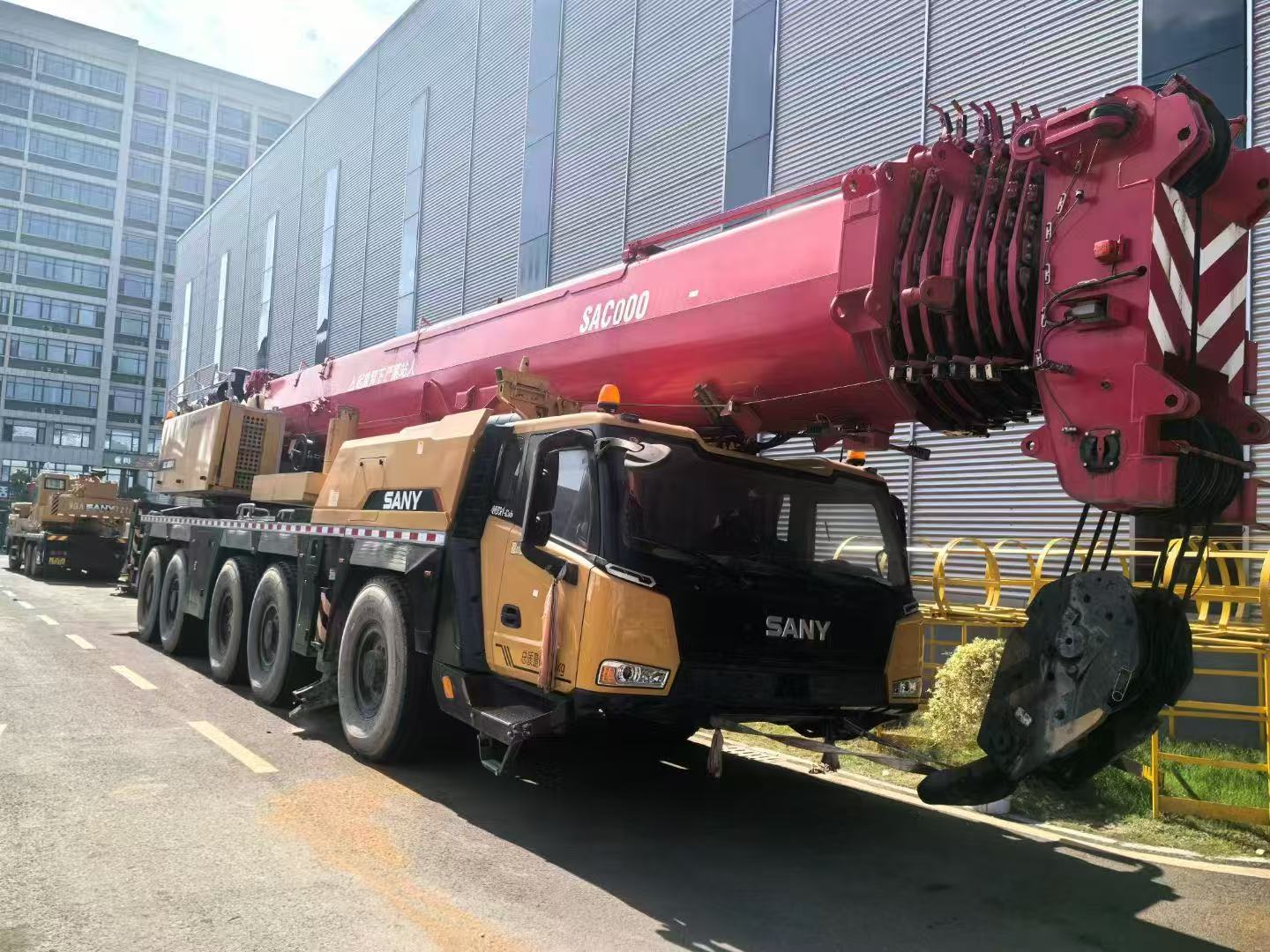 Used SANY 100-ton truck crane