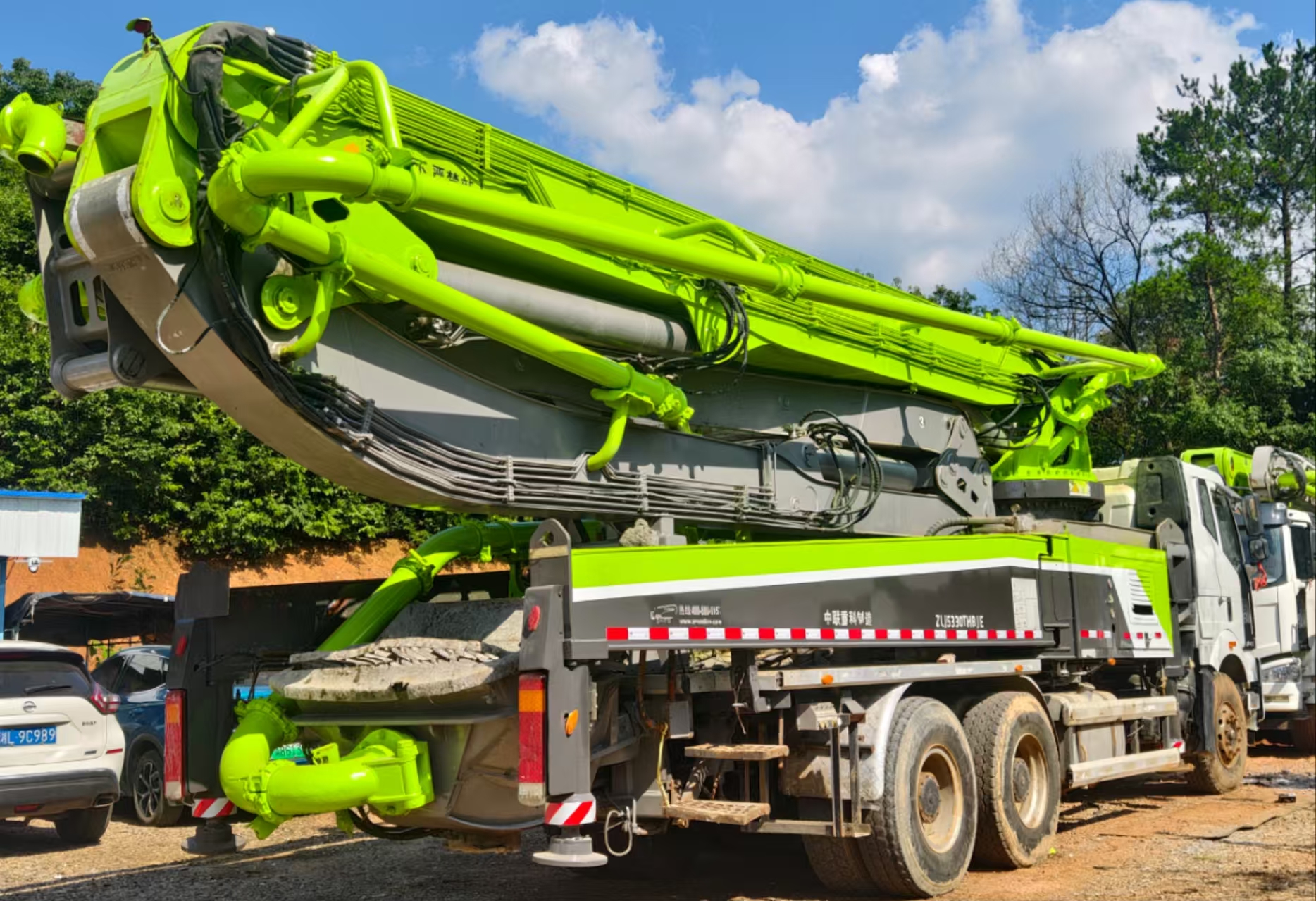 Used Zoomlion Concrete Pump Truck 49 meters