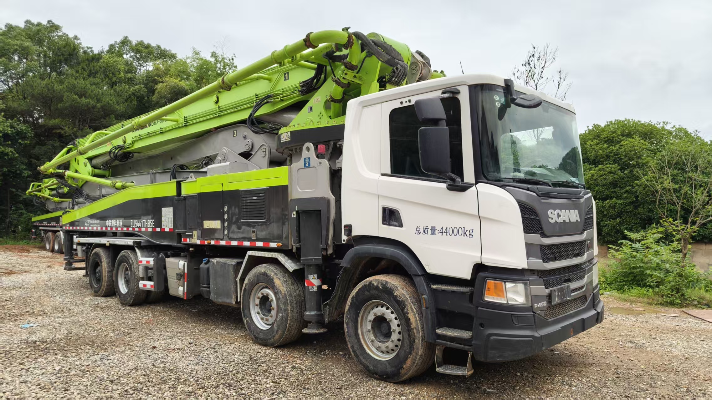 Used Zoomlion Concrete Pump Truck 56 meters