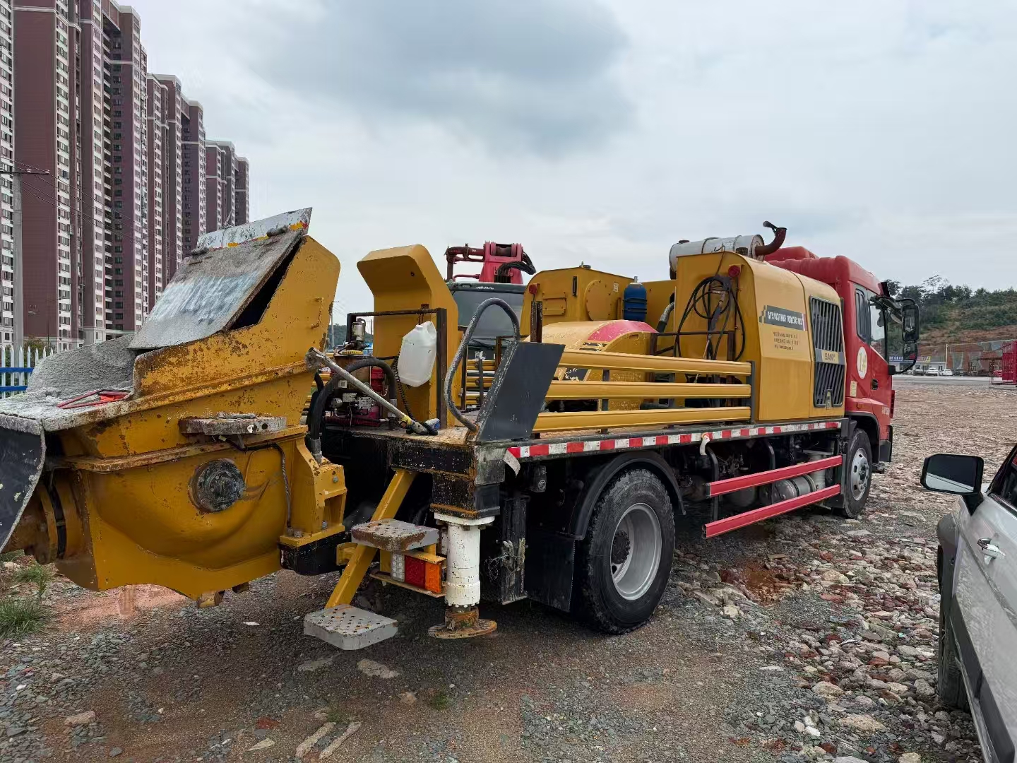 Used SANY truck-mounted concrete pump 10023