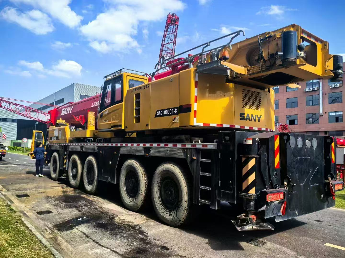 Used SANY 100-ton truck crane