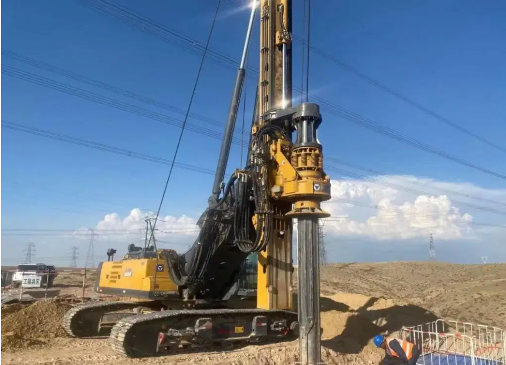 XCMG XR168E  Rotary Drilling Rig