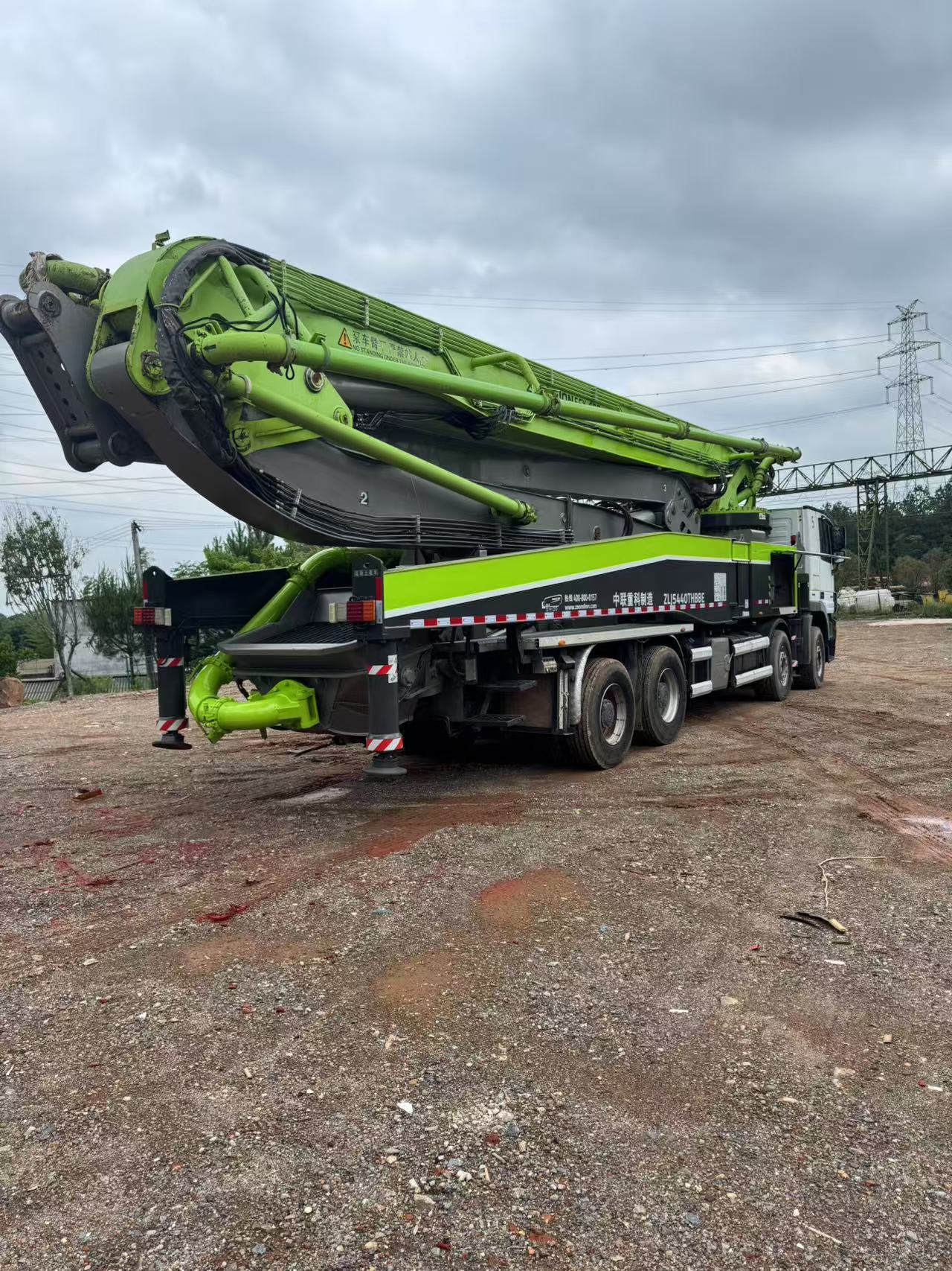 Zoomlion used concrete pump truck
