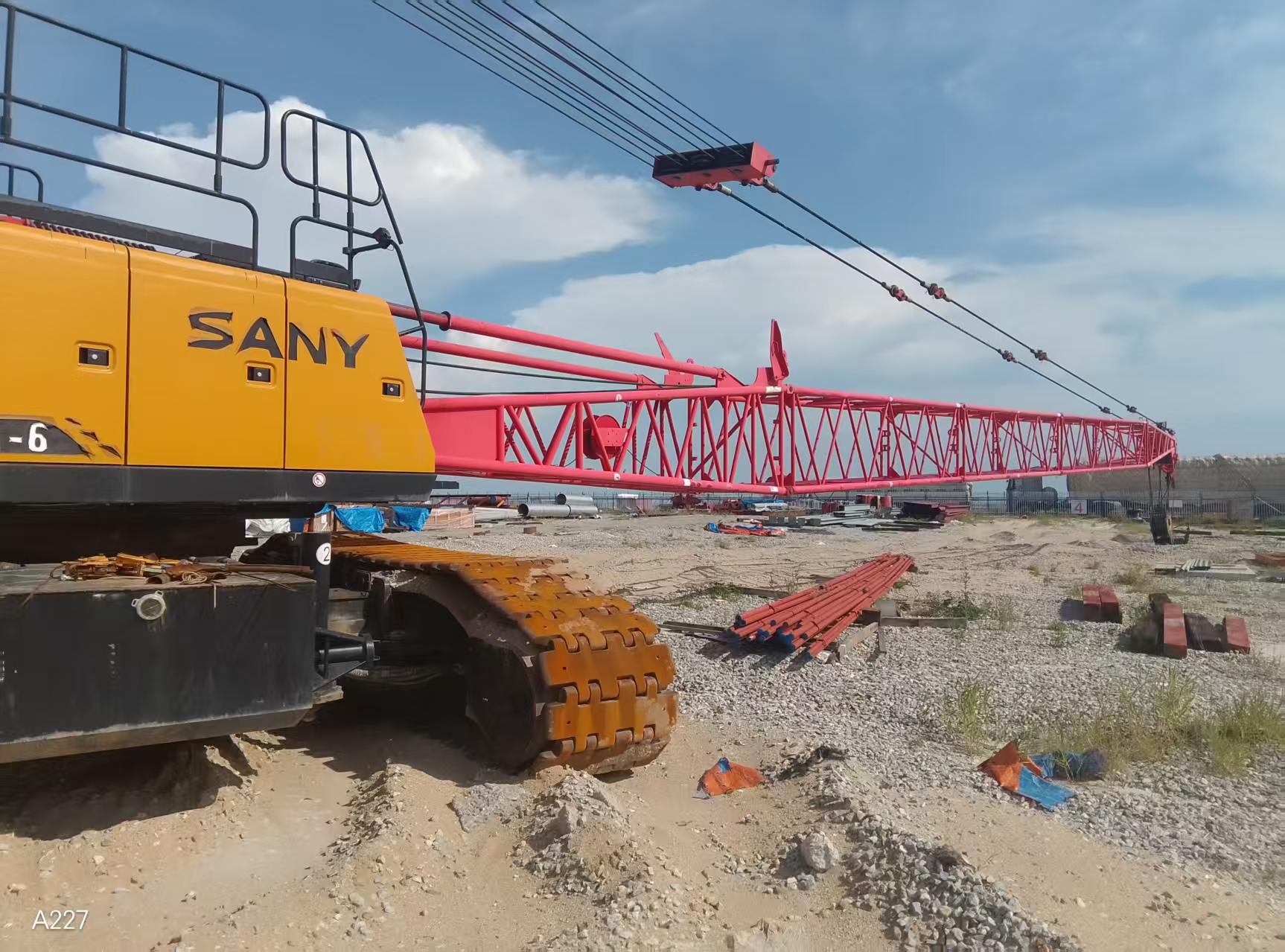 Used SANY Crawler Crane SCC1000A-6