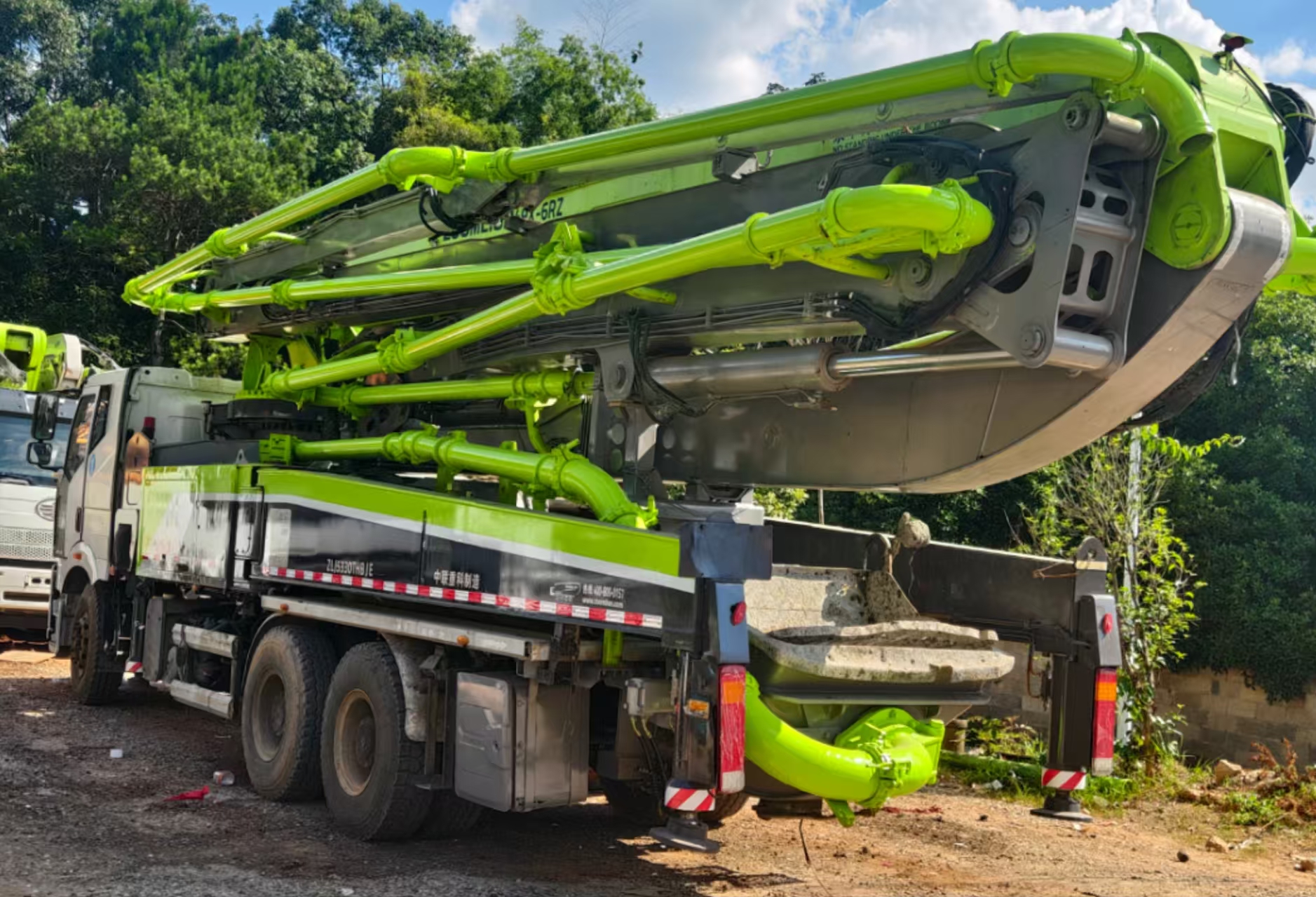 Used Zoomlion 49-meter concrete pump truck