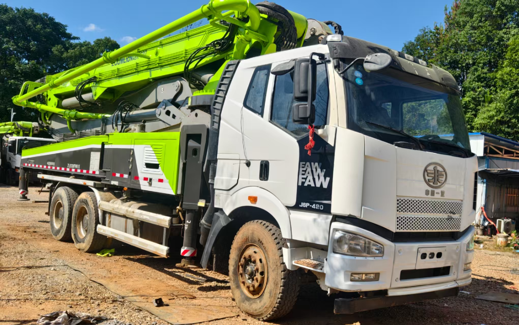 Used Zoomlion 49-meter concrete pump truck